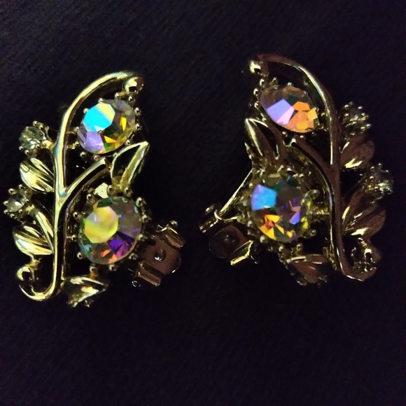 Coro Jewelry - Vintage AB Coro earrings